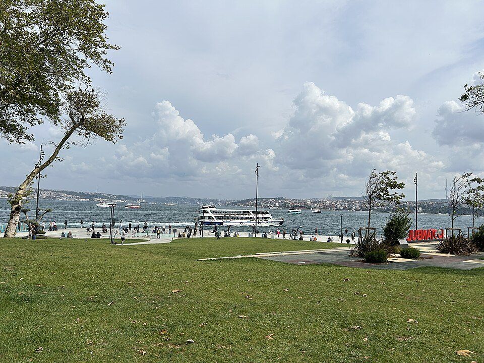 Sarayburnu Park — view 1.