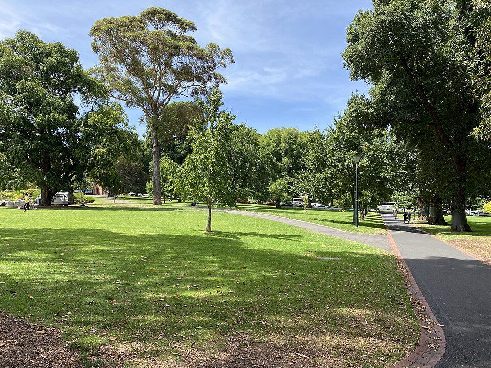 Treasury Gardens — view 1.