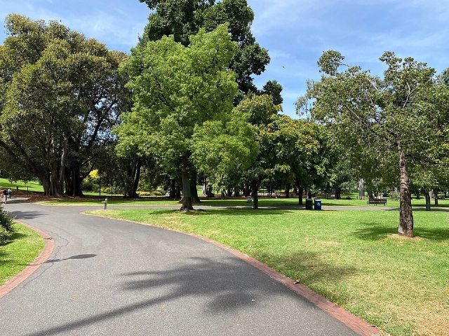 Treasury Gardens — view 2.