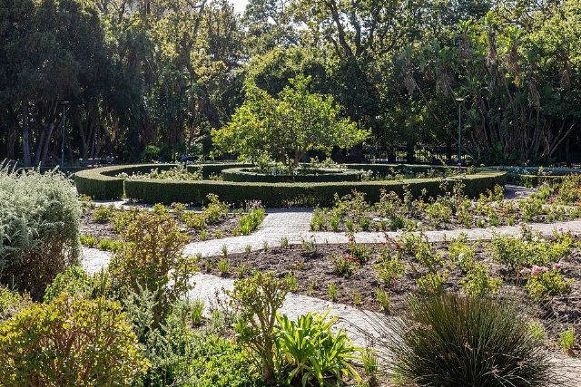 Company's Garden — view 2.