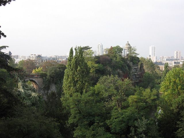 Parc des Buttes-Chaumont — view 2.