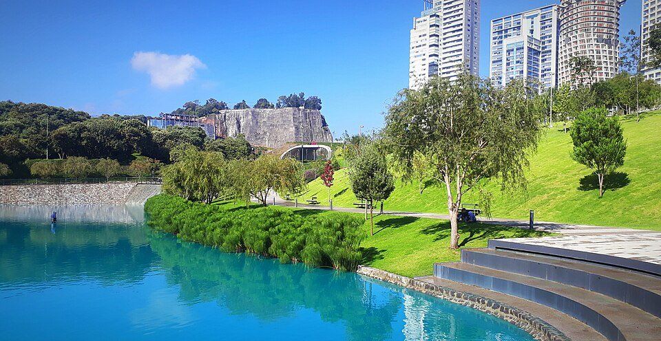 Parque La Mexicana — view 1.