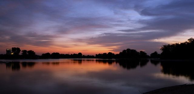 Al Qudra Lakes — view 3.