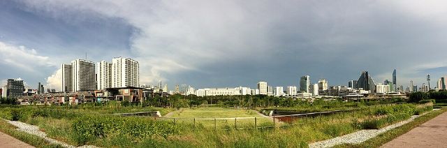 Chulalongkorn University Centenary Park — view 2.