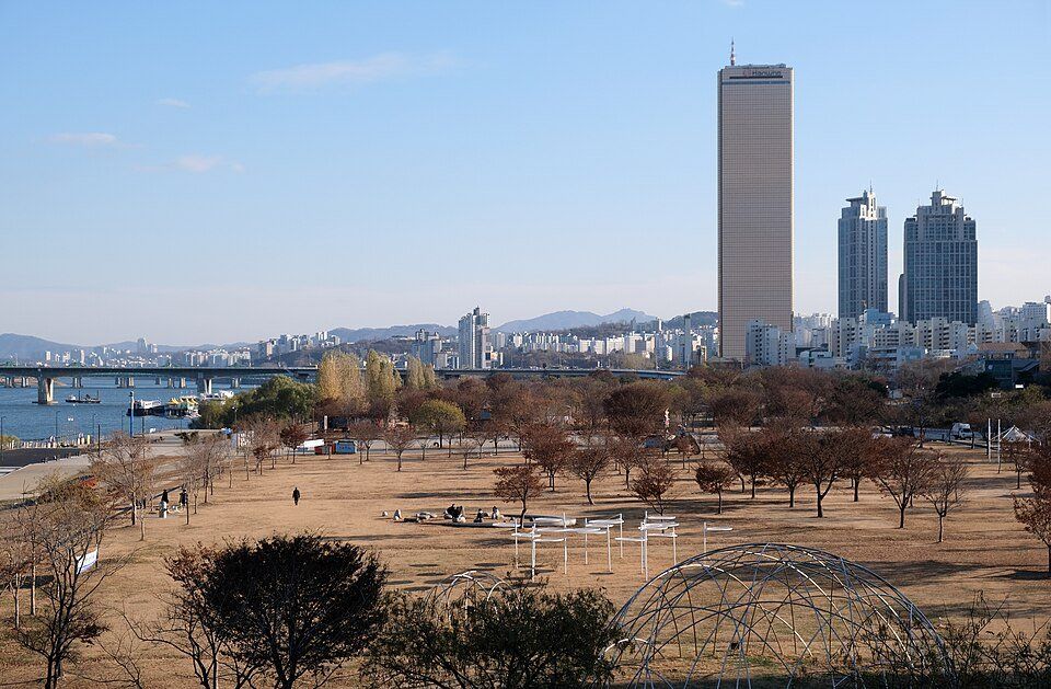 Yeouido Hangang Park — view 1.