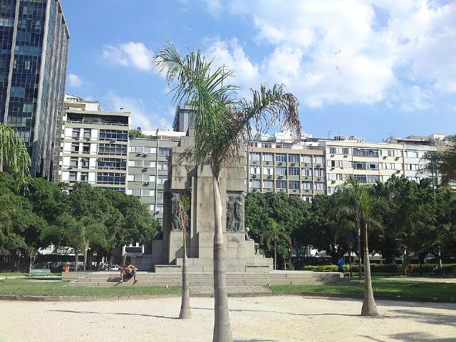 Praça Nossa Senhora da Paz — view 2.