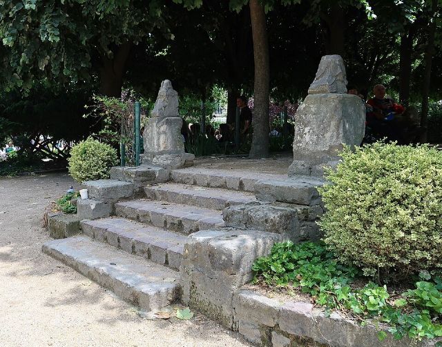 Square René-Viviani — view 3.