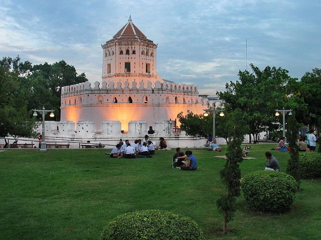 Santichaiprakarn Park — view 3.