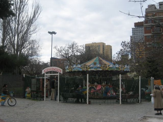 Plaza Inmigrantes de Armenia — view 2.