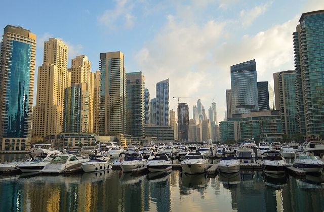 Dubai Marina Walk — view 3.