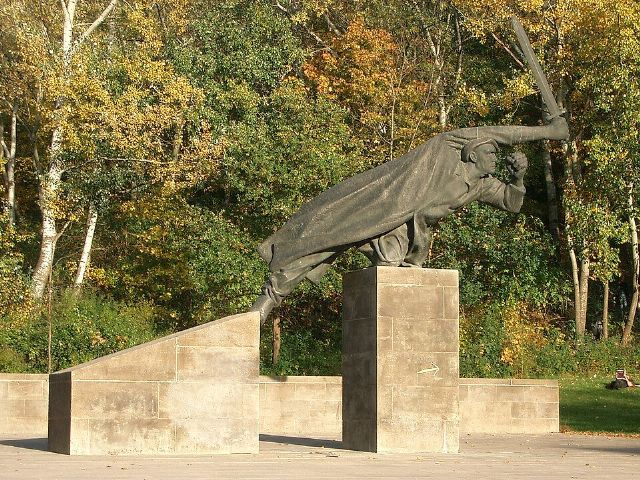 Volkspark Friedrichshain — view 2.
