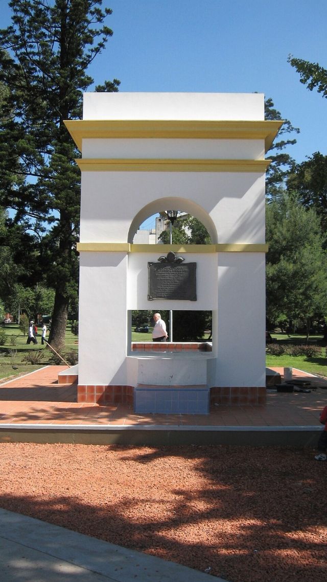 Parque Rivadavia — view 2.