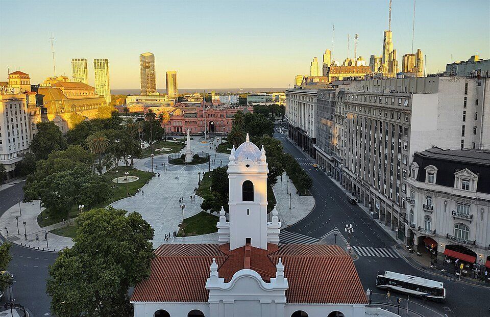 Plaza de Mayo — view 1.