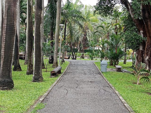 Seri Thai Park — view 3.
