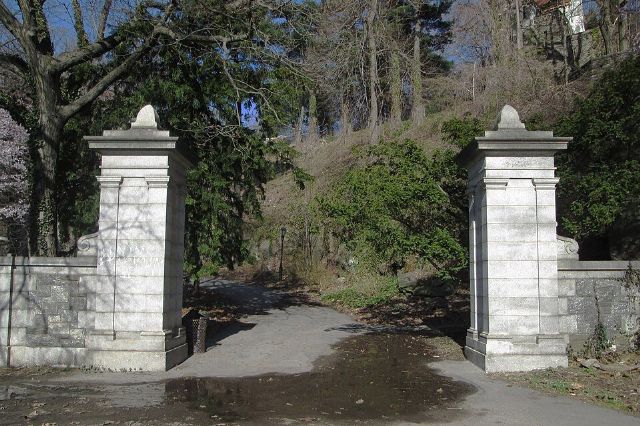 Fort Tryon Park — view 2.