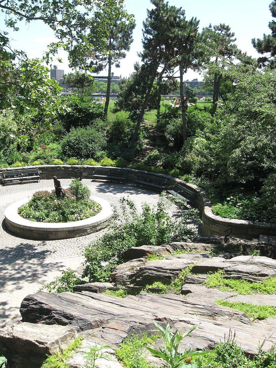 Carl Schurz Park — view 1.