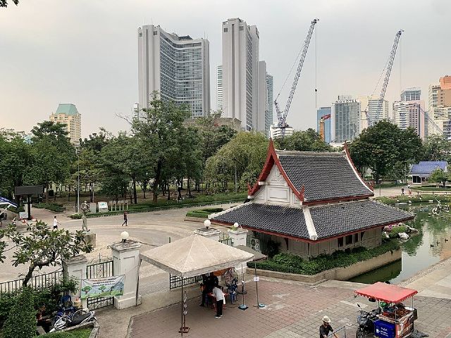 Benchasiri Park — view 2.