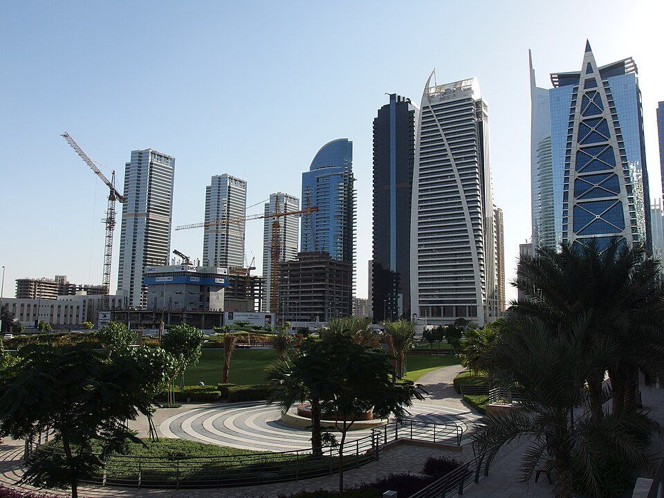 Jumeirah Lakes Towers Park — view 1.
