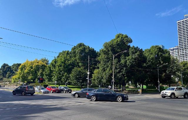 Flagstaff Gardens — view 3.