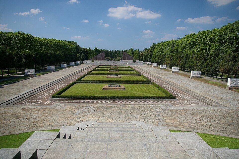Treptower Park — view 1.