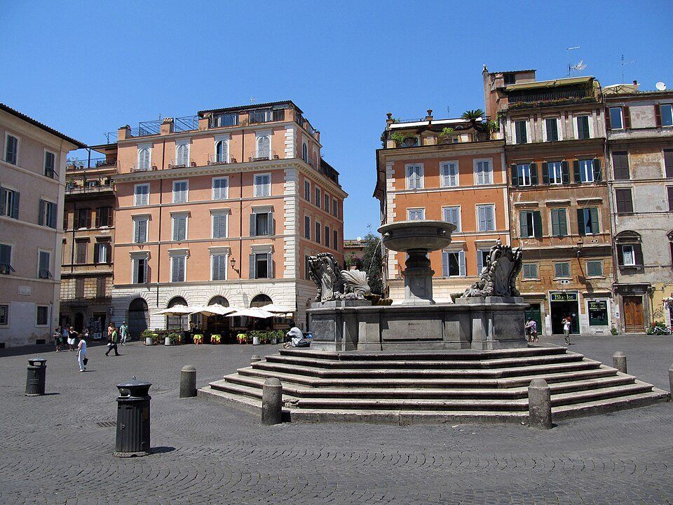 Piazza di Santa Maria in Trastevere — view 1.