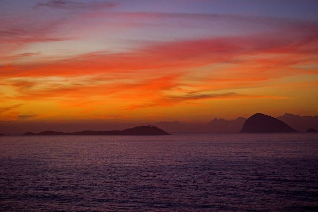 Praia do Leme — view 2.