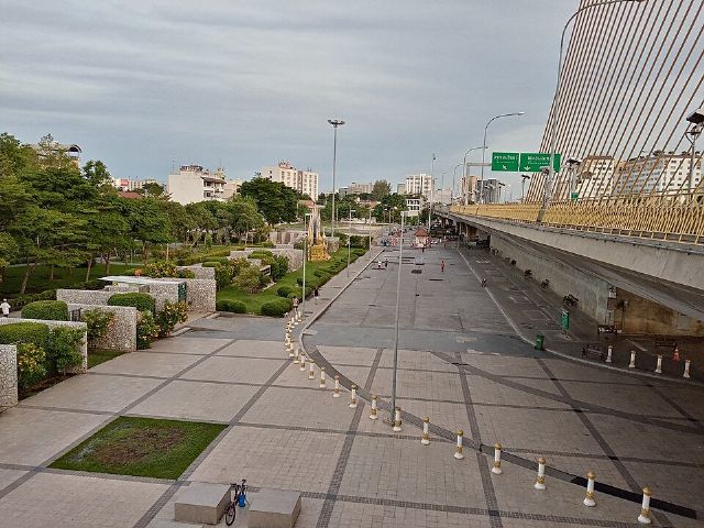 Rama VIII Park — view 2.