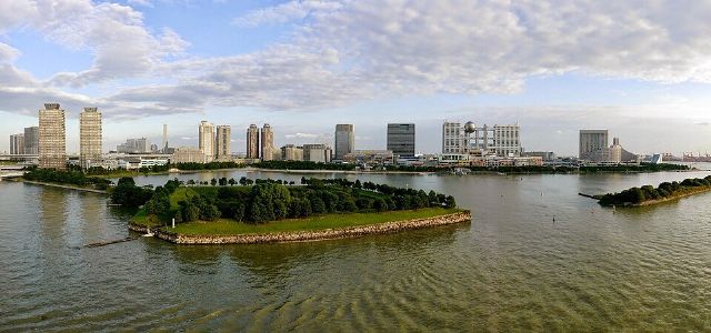 Odaiba Marine Park — view 3.